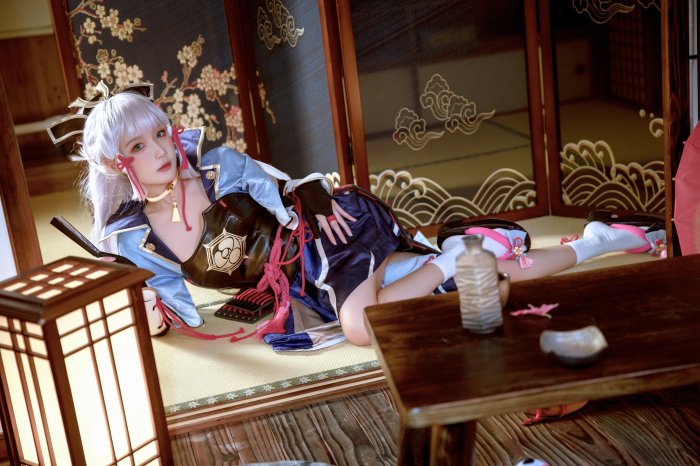 Kamisato Ayaka Cosplay from Genshin Impact