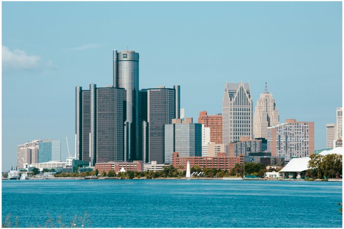 Detroit Skyline and Renaissance Center from the River
