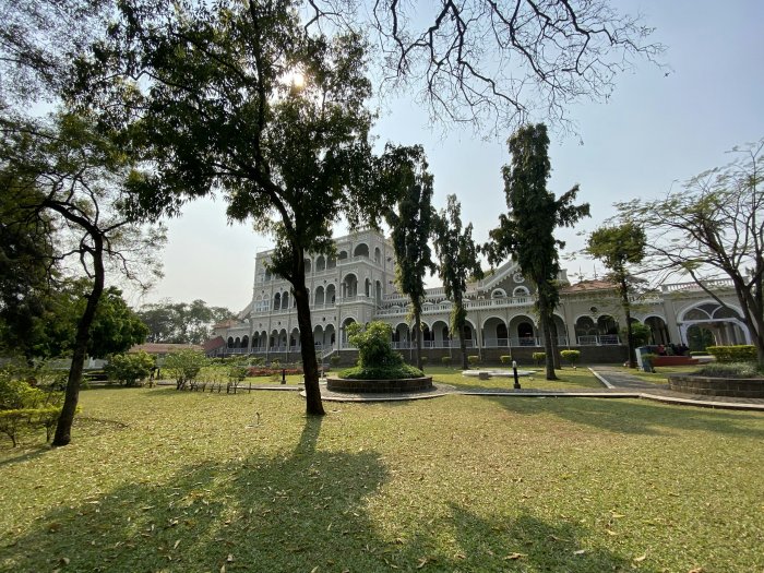 Aga Khan Palace with Garden Lawn