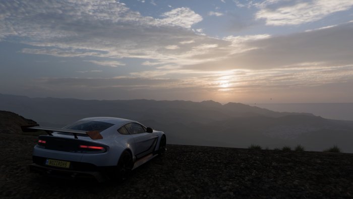 Aston Martin Vantage GT12 in Forza Horizon 5