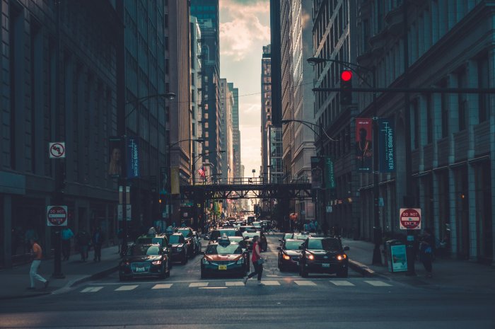 Busy Chicago Street with Skyscrapers and Traffic