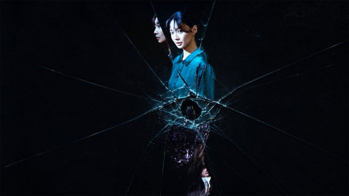 Shin Min-a in the Korean movie The Eyes