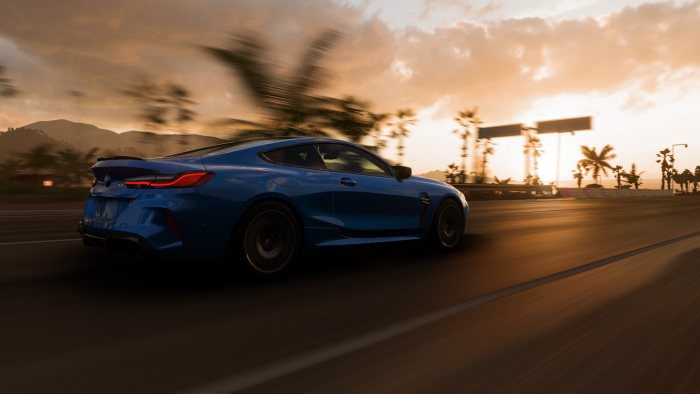 Blue BMW M8 Coupe in Forza Horizon 5