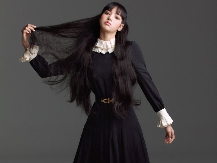 Lalisa Manobal of BLACKPINK in Black Dress
