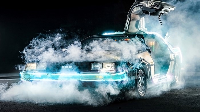 DeLorean DMC-12 'Back to the Future' with smoke and lights