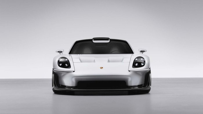 Porsche Vision GT concept car front view