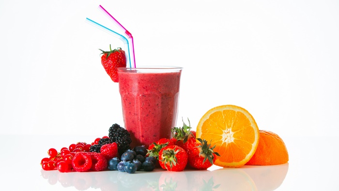 Berry Smoothie with Strawberries and Orange Slices