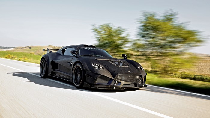 Mazzanti Evantra Millecavalli driving on a road