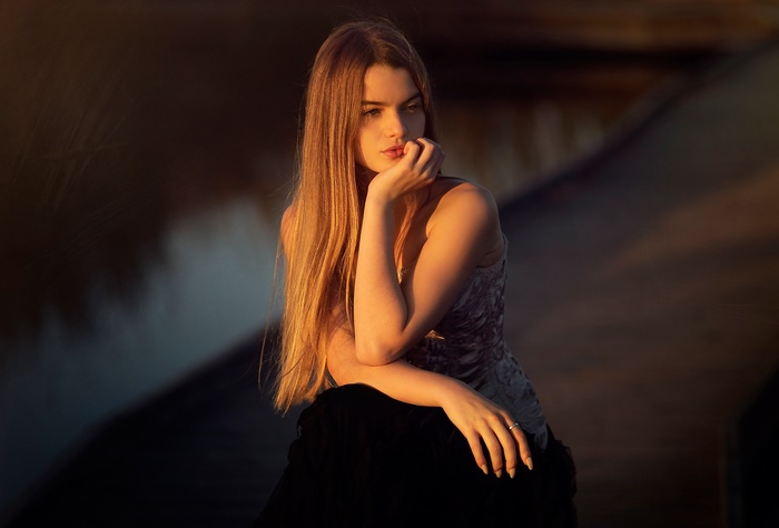Woman with long blonde hair