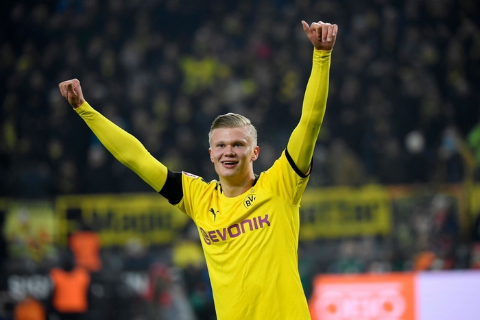 Erling Haaland celebrating a goal
