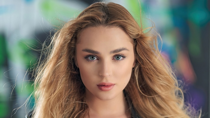 Woman with Blonde Hair and Blue Eyes
