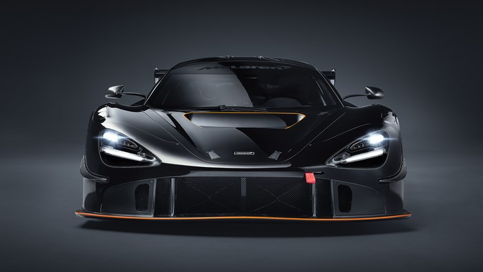 Black McLaren 720S GT3 4K