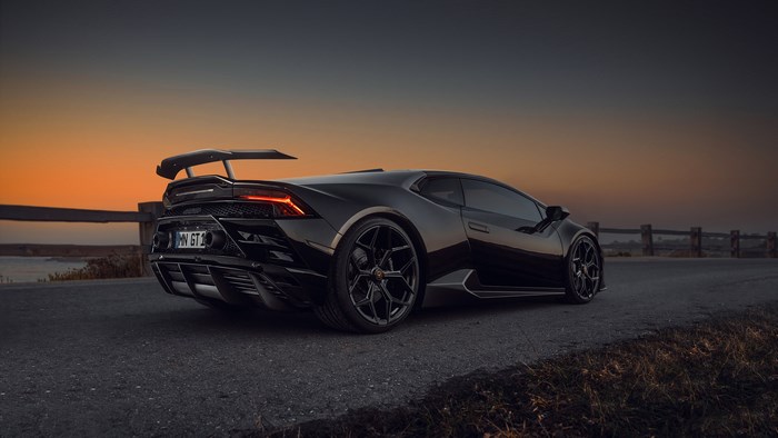 Lamborghini Huracán Evo 4K Supercar Sunset