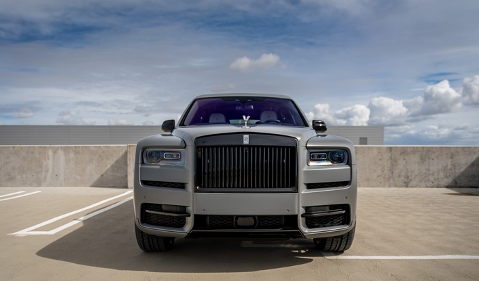 Rolls-Royce Cullinan parked on a rooftop