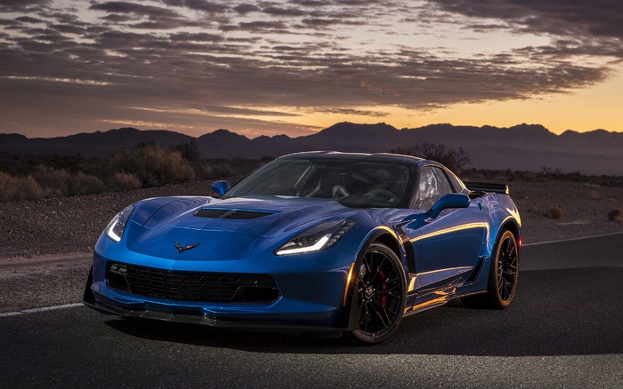 Blue 2015 Chevrolet Corvette Z06 Sport Car