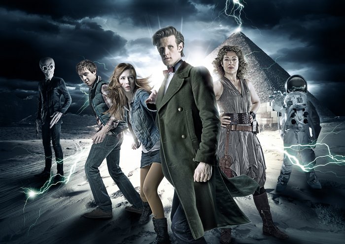 Doctor Who 4K: Matt Smith and Karen Gillan with Pyramid