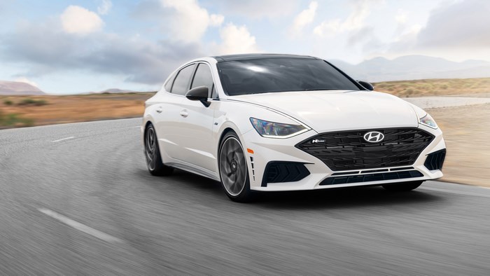 White Hyundai Sonata N Line 4K
