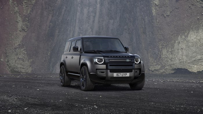 Black Land Rover Defender SUV 4K