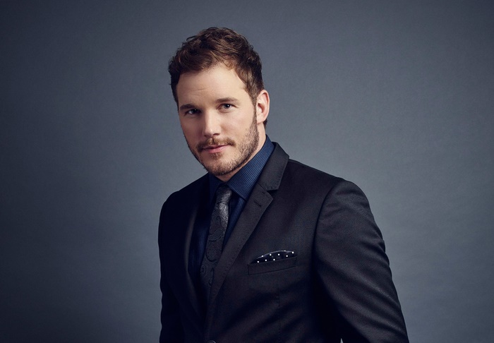 Chris Pratt in a suit