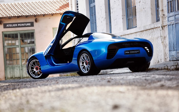 Toroidion 1MW Concept blue sports car
