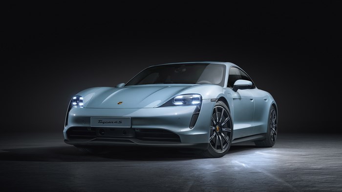 Porsche Taycan 4S 4K