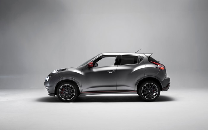 Silver Nissan Juke Nismo RS car