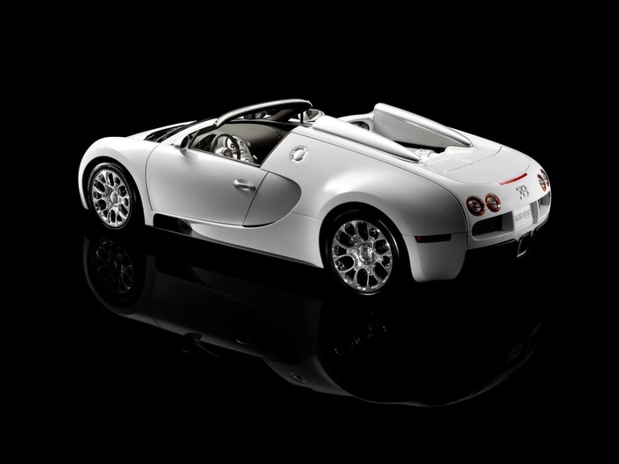 White 2009 Bugatti Veyron 16-4 Grand Sport Convertible
