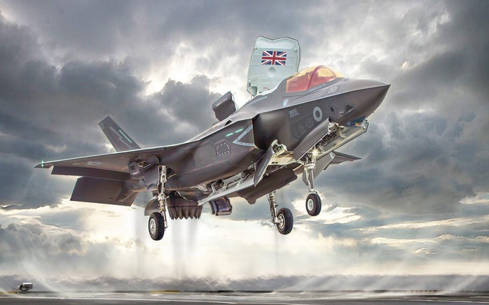 Lockheed Martin F-35 Lightning II landing with Union Jack