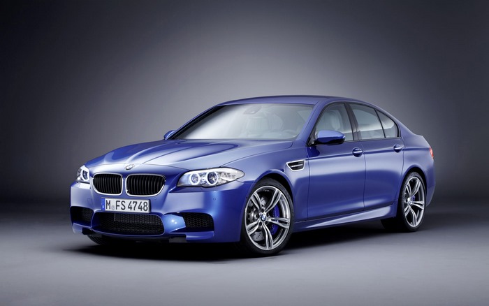 Blue 2012 BMW M5 Luxury Sedan