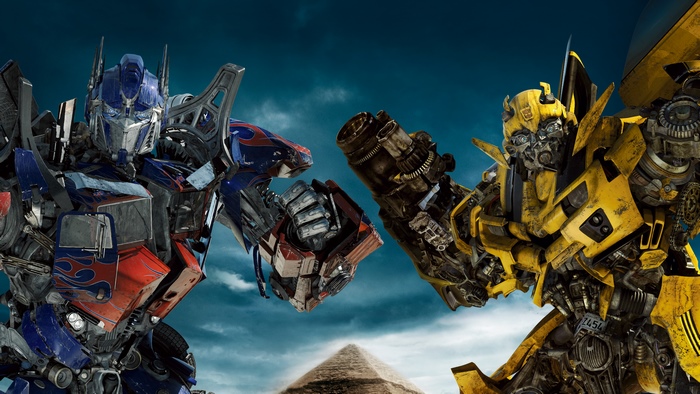 Optimus Prime and Bumblebee in 4K