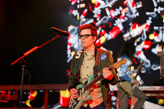 Rivers Cuomo from Weezer performing live