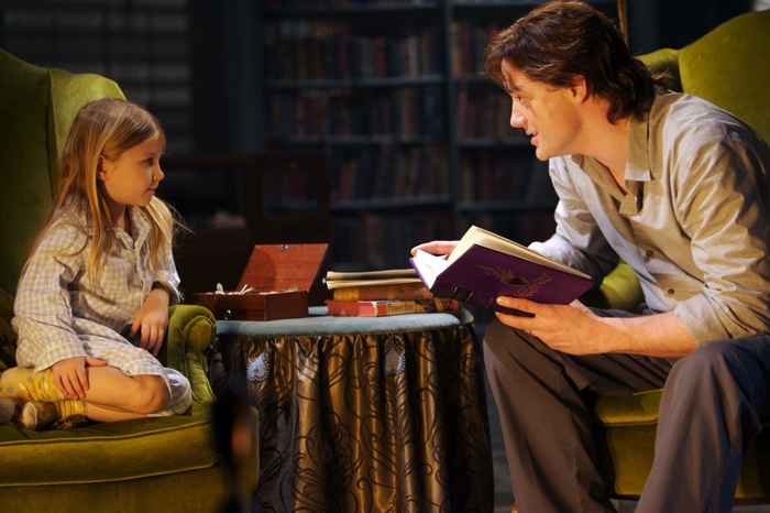 Mortimer and Meggie Folchart reading a book