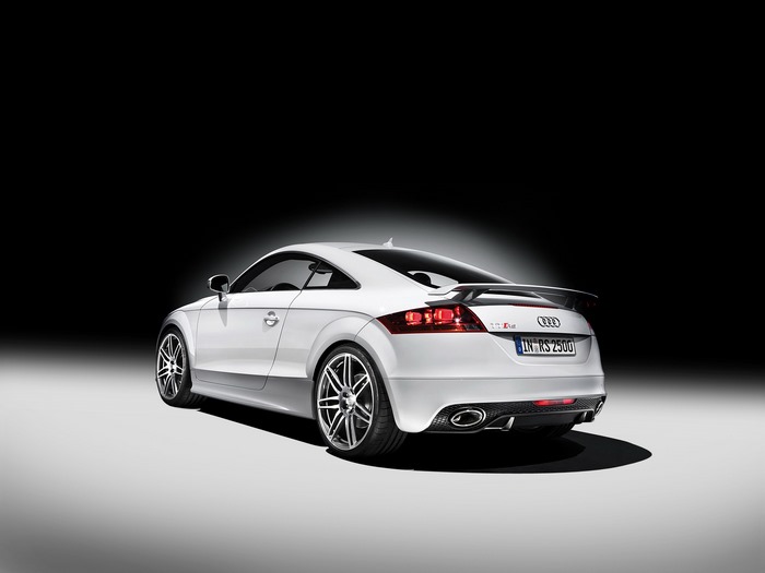 White 2009 Audi TT RS Coupe