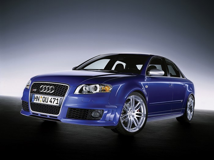 Blue 2005 Audi RS4 Sedan