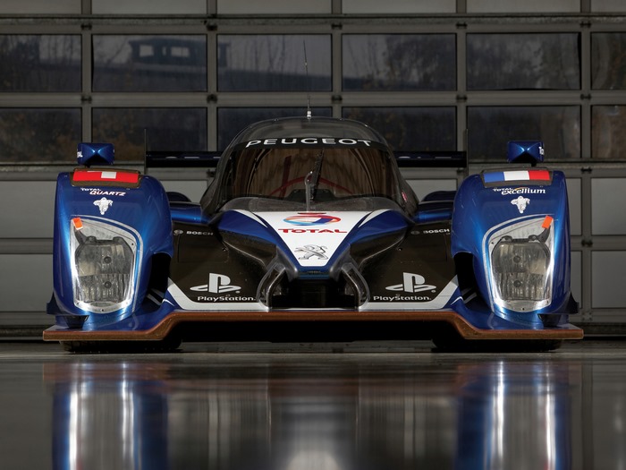Peugeot 908 HDI FAP race car