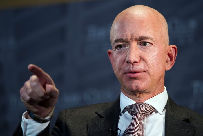 Jeff Bezos pointing