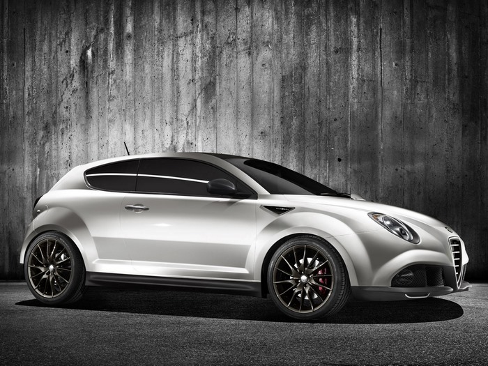 White Alfa Romeo MiTo GTA Hatchback