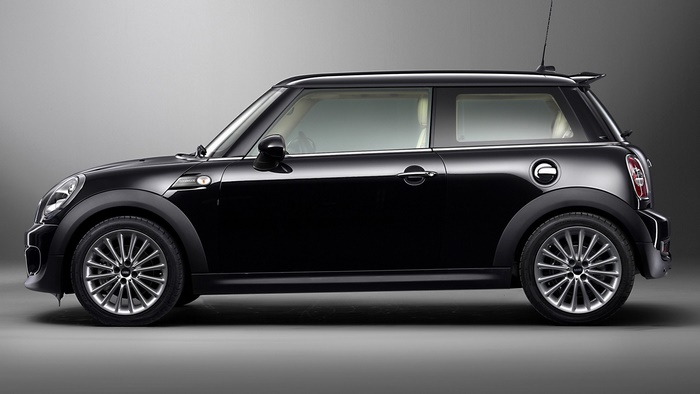 Black 2012 Mini Cooper S inspired by Goodwood