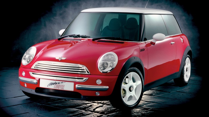 Red 2000 Mini Cooper Concept Car
