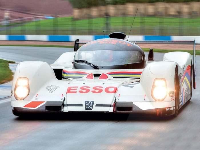 Peugeot 905B race car on track