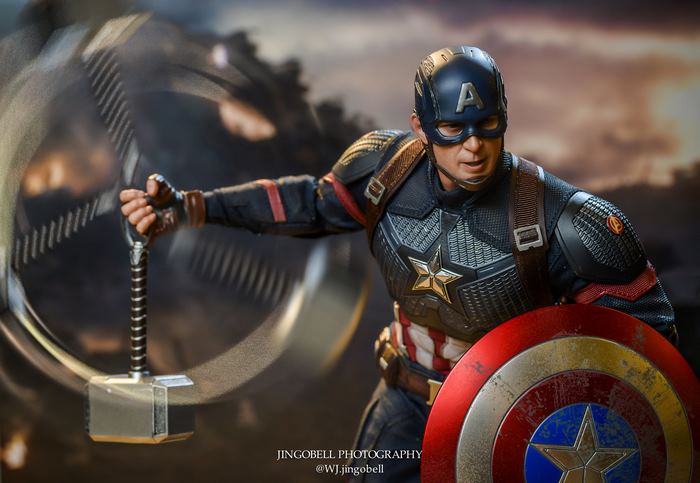 Captain America from Avengers 4 holding Mjolnir and shield
