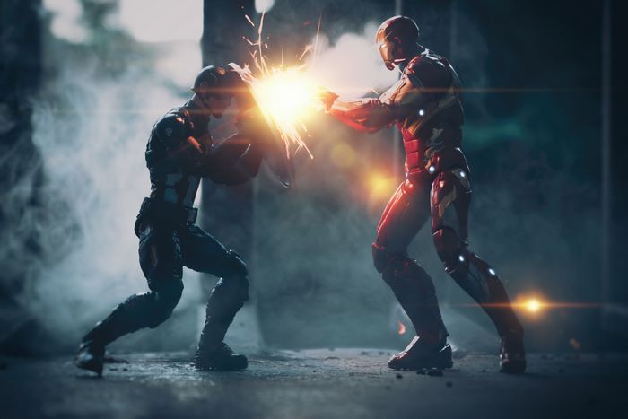 Captain America and Iron Man figurines fighting