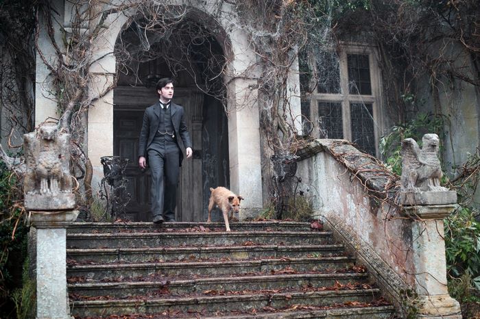 Arthur Kipps exploring Eel Marsh House