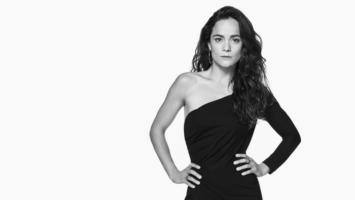 Alice Braga in Black and White