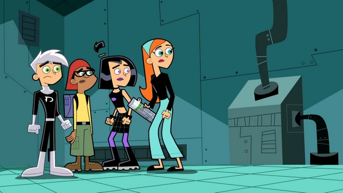 Danny Phantom, Tucker Foley, Sam Manson, and Jazz Fenton in a lab