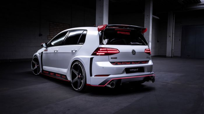 White Volkswagen Golf MK7.5 with red accents