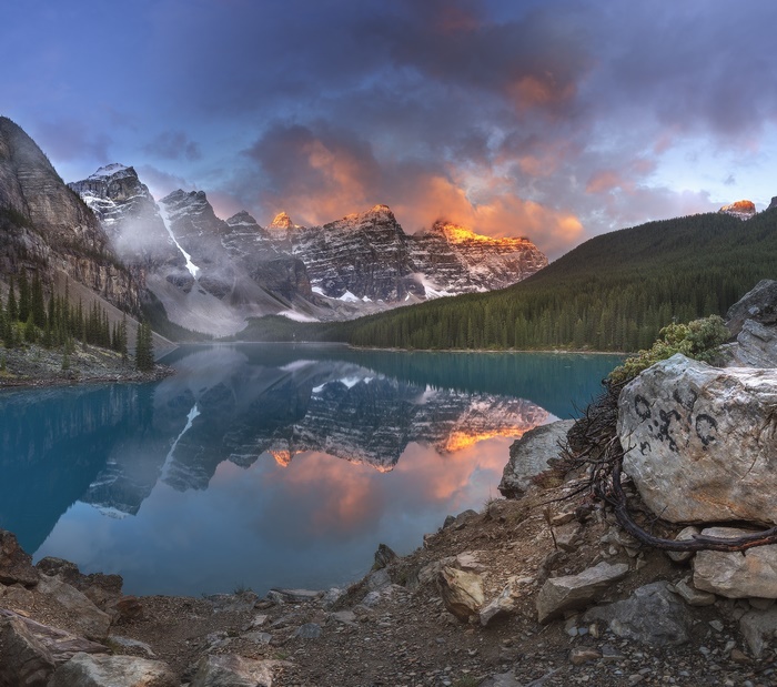 Moraine Lake, Banff National Park, Canada