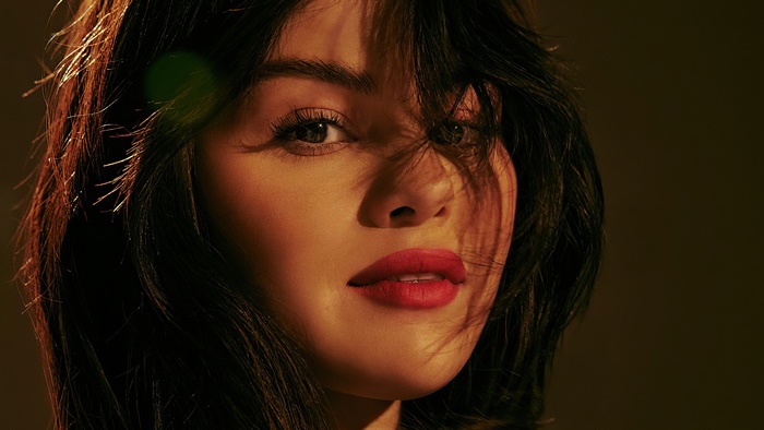 Selena Gomez 4K Black Hair Lipstick Face