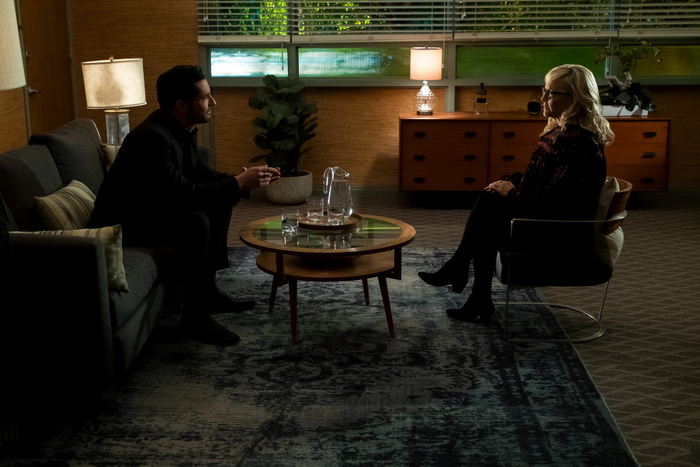 Lucifer Morningstar and Linda Martin in therapy
