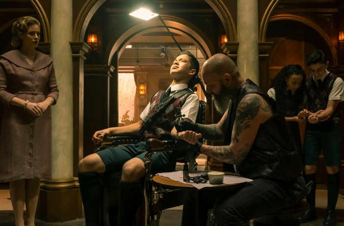 The Umbrella Academy: Five gets a tattoo